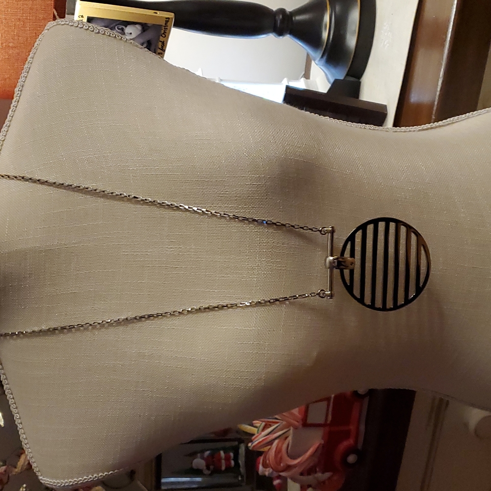 Capwell necklace
